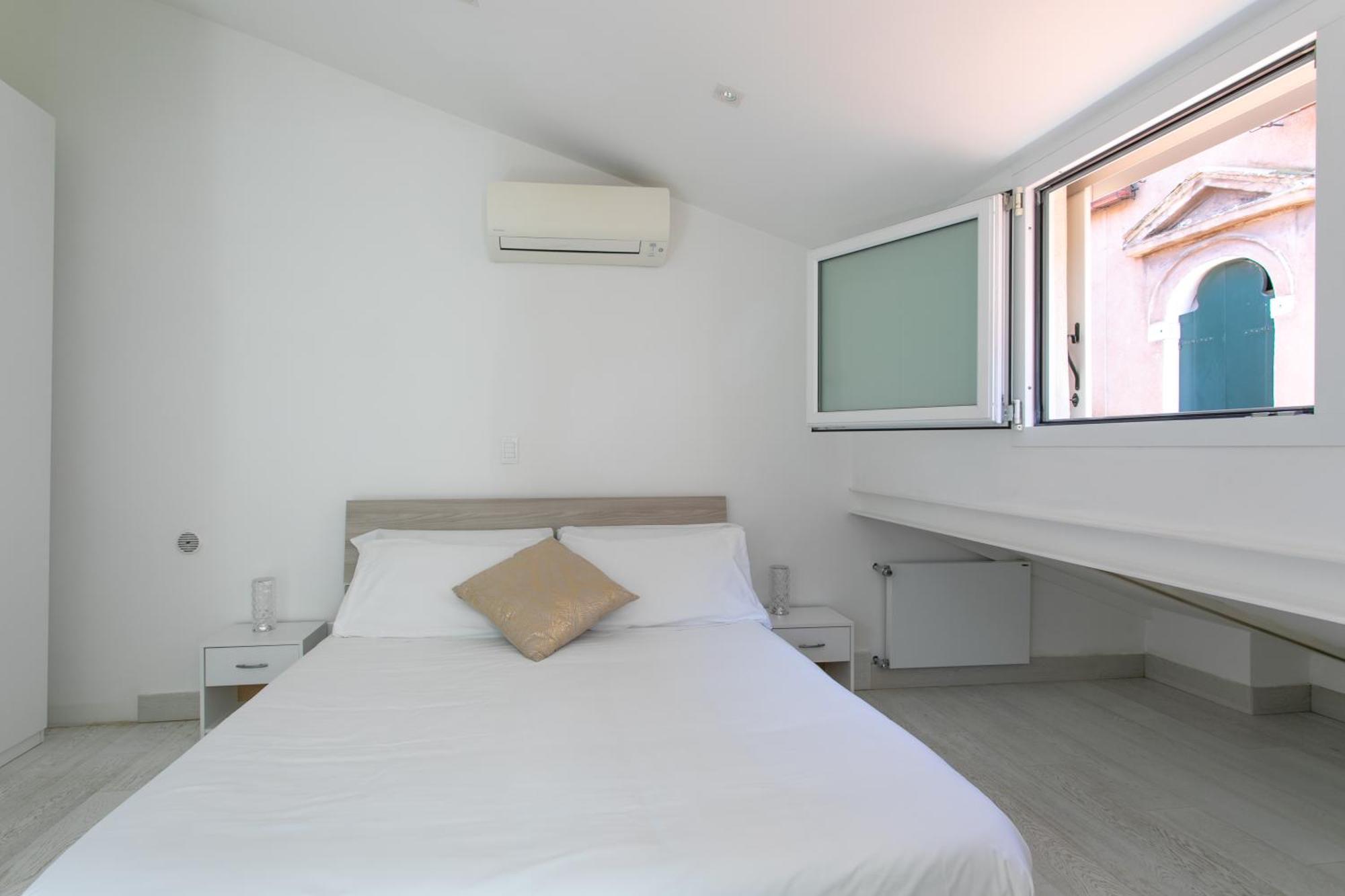 Ca' Sciarrin Apartment Near Rialto Bridge البندقية الغرفة الصورة